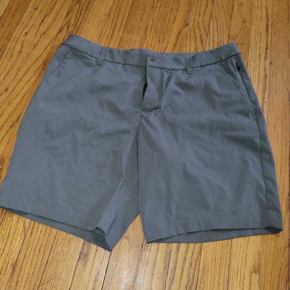 36 ABC Lululemon Shorts Mens Gray Flat Front Chino Slash Pockets 8in Polyester